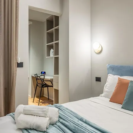 דירה Luxury Modern Near Duomo - Exclusive & מילאנו