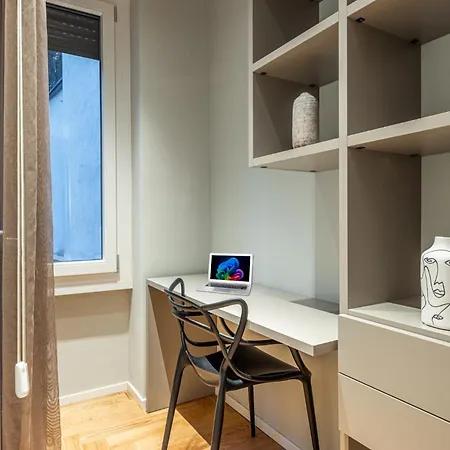Luxury Modern Near Duomo - Exclusive & מילאנו