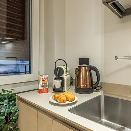 Luxury Modern Near Duomo - Exclusive & * מילאנו