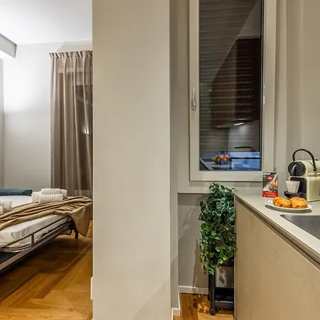Luxury Modern Near Duomo - Exclusive & מילאנו