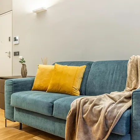 Luxury Modern Near Duomo - Exclusive & דירה